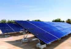 مناقصة عالمية لإنشاء شبكات طاقة شمسية على أسطح مباني العاصمة الادارية