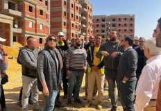 مسئولو " الإسكان " يتابعون تقدم أعمال "سكن كل المصريين" بالعاشر من رمضان والسويس الجديدة