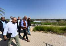 وزير الإسكان يتفقد مشروعات الشريط النهرى السياحي في أسوان الجديدة