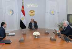 الرئيس السيسي يوجه بمواصلة الدراسة العلمية لخطط تطوير القاهرة التاريخية